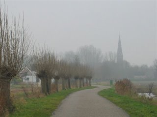 The new retreat centre is the building on the left with the church of the small village of Hengstdijk (521 inhabitants) in the distance